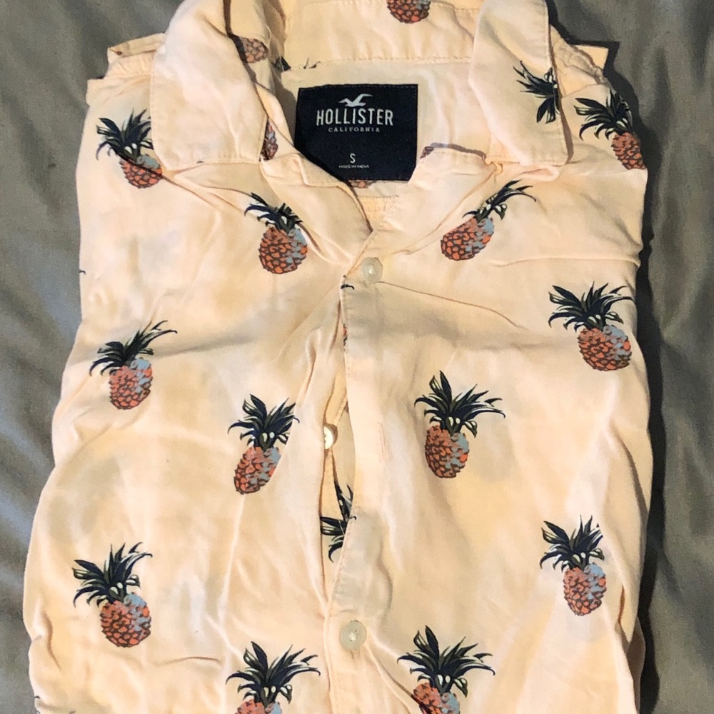 Hollister Pineapple Buttondown